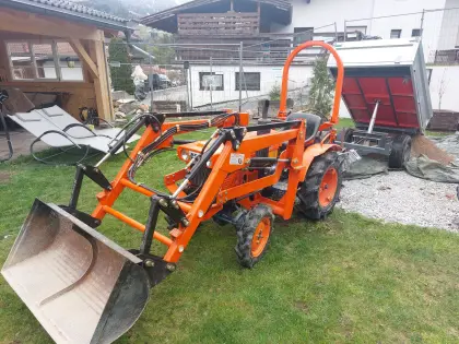 Kubota B7001