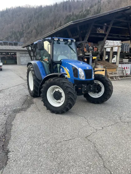 Verkaufe New Holland T5040