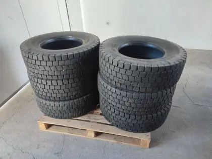 Reifen 265/70 R 17,5