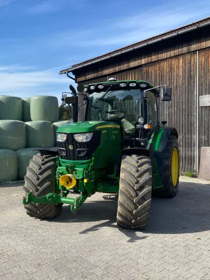 John Deere 6130R