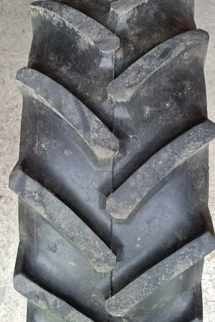 Reifen 420/70 R28