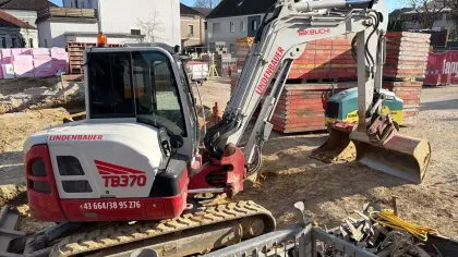 Takeuchi TB370