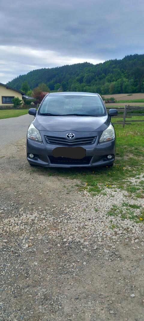 Toyota Verso 2.0 D-4D 125 DPF Kombi/Family Van