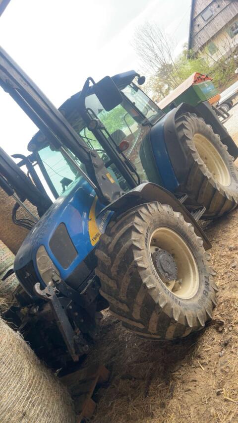 New Holland T5060