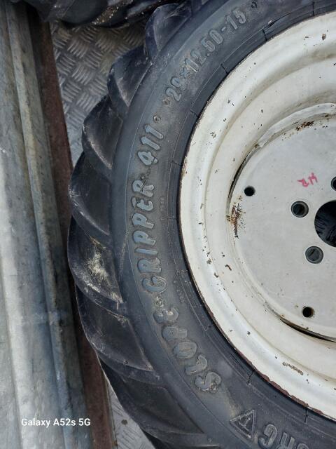 TRELLEBORG 29 x 12,50 - 15, 4 P.R.
