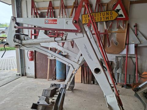 Steyr Frontlader für Serie 8000