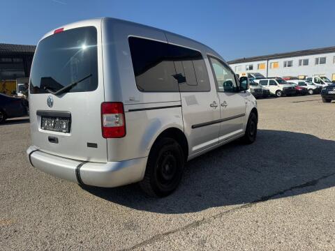 VW Caddy 1,6 Life Family