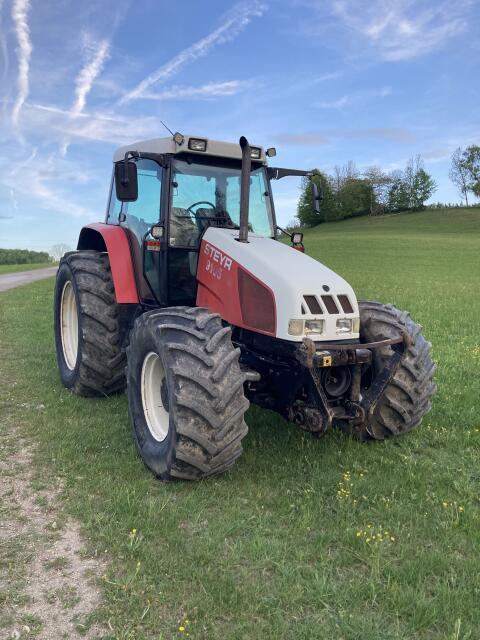 Steyr 9105A Traktor