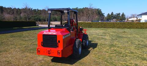 Schäffer 450 T Hoflader