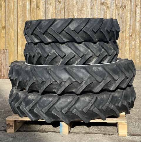 Kompletträder 9.5-38 und 9.5-24 Steyr