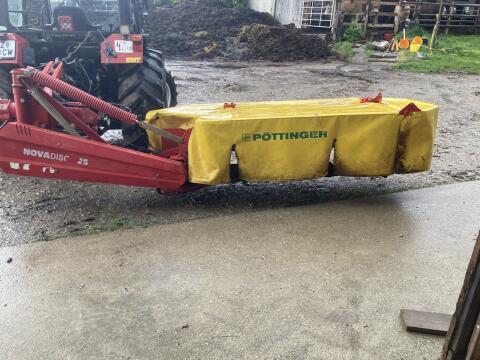 Heckmähwerk Pöttinger Novadisc 225