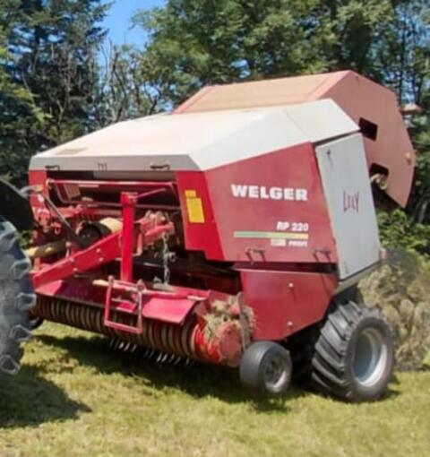 Rundballenpresse Welger RP 220