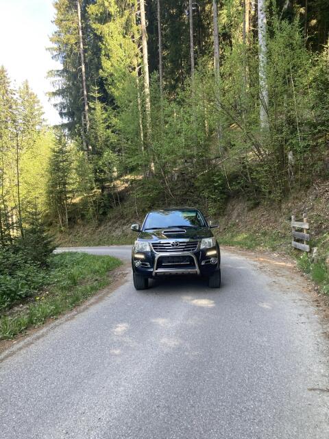 Toyota Hilux Invincible 3,0 D-4D Hilux Invincible 3,0 D-4D