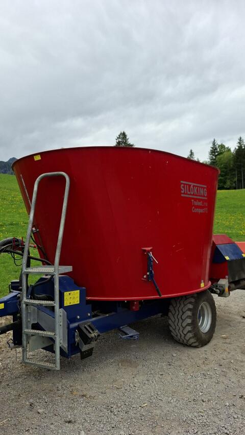 Futtermischwagen Siloking Trailed Line Compact