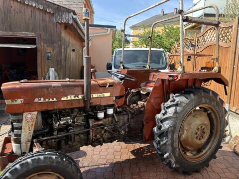 Massey Ferguson 133