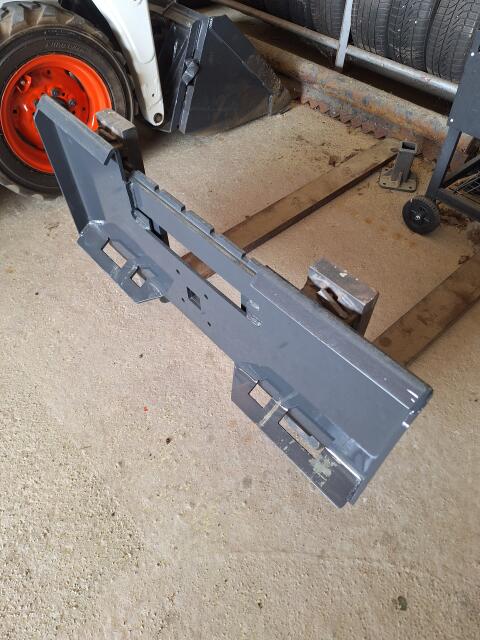 Bobcat S100