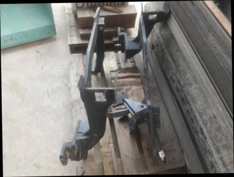 Frontladerkonsole Hydrac für Lindner Geotrac 65