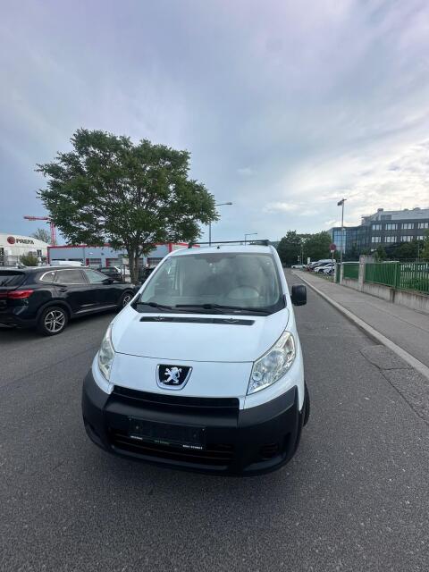 Peugeot Expert L1 H1 1,6 HDI 90 Red
