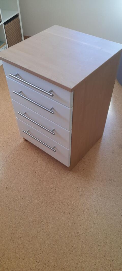 Rollkasten Büro