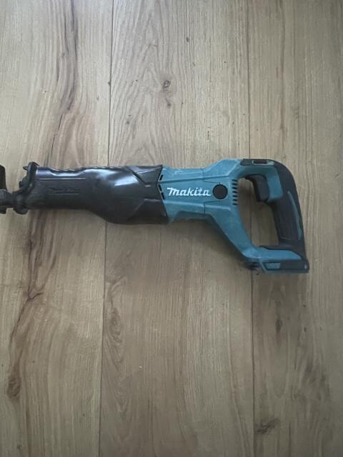 Makita DJR 186, Akku-Säbelsäge, Fuchsschwanz, DJR186