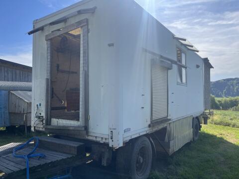 Mobiler Hühnerstall mit Technik