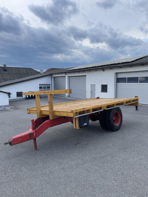 Verkaufe Ballenwagen, Tieflader