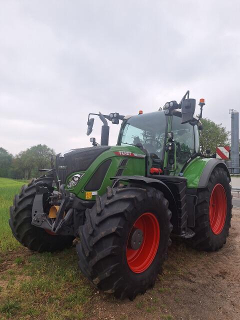 Fendt 718 Gen6 3.700 Bstd. Schlepper, Trecker, Traktor
