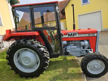 Massey Ferguson 240