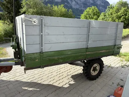 Verkaufe alten Traktoranhänger