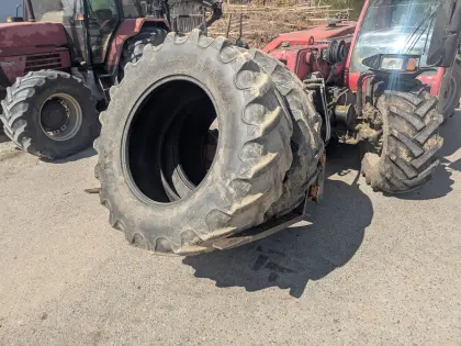 420/70 R28 BKT Agrimax