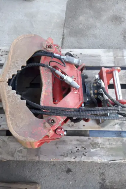 Steinzange für Bagger