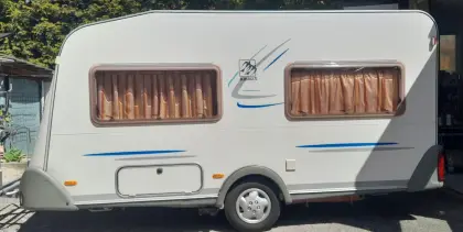 Knaus Azur 400