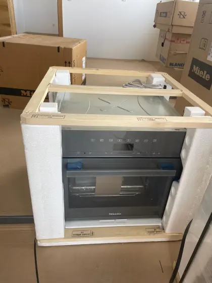 2 neue Miele Geräte, Dampfgarer und Backofen, DG 7440, H 7464 BP