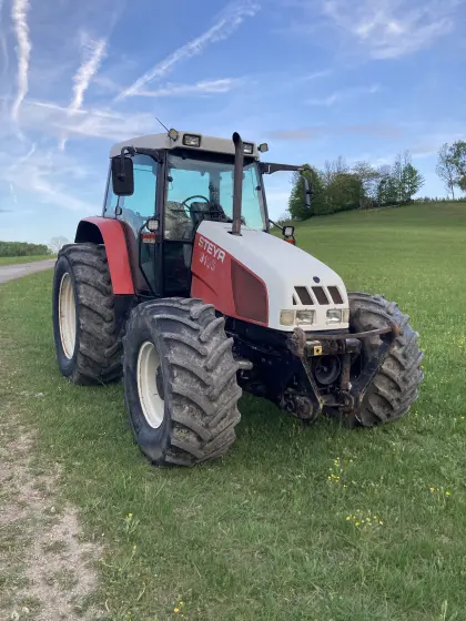 Steyr 9105A Traktor