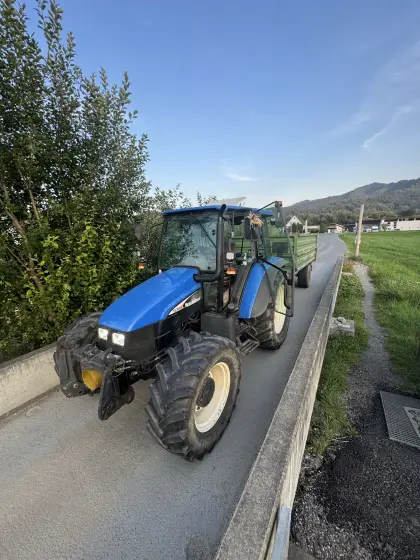 New Holland TL100