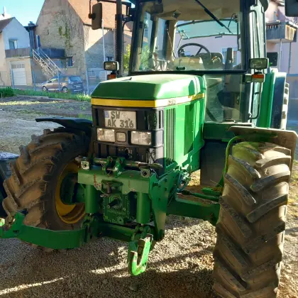 Traktor John Deere 6310