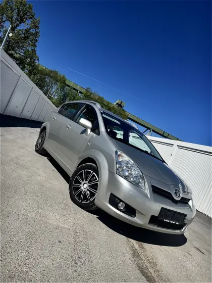 Toyota Verso 2,2 Diesel Pickerl neu Toyota Corolla Verso