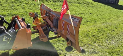 Hydrac Schneepflug Uni 250