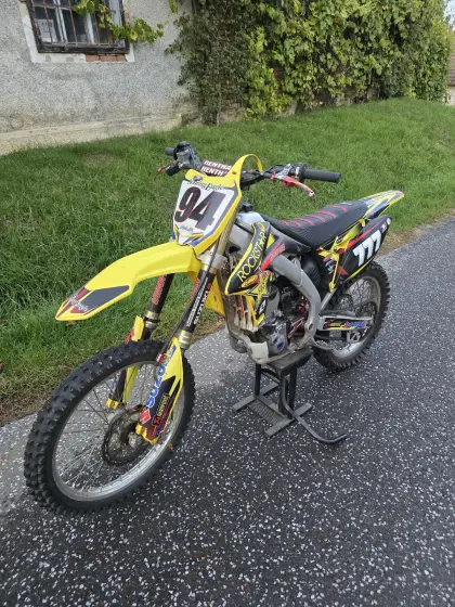 Suzuki RMZ 250
