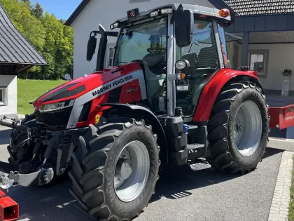Massey Ferguson 5S 115 Dyna 4 Efficient