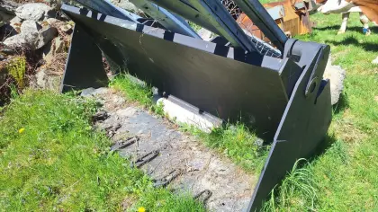 4-in-1-Radladerschaufel Liebherr L541/L531