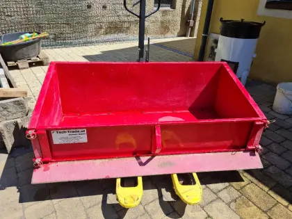 Cargobox und Palettengabel (passt auf Steyr Traktor 188)