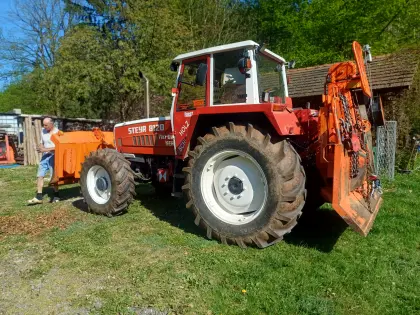 Steyr 8120