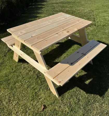 Picknicktisch (neu)
