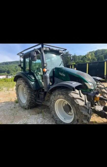 Valtra N103 Unlimited Traktor