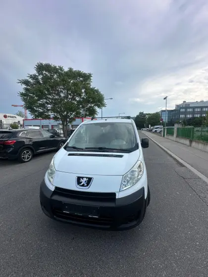 Peugeot Expert L1 H1 1,6 HDI 90 Red