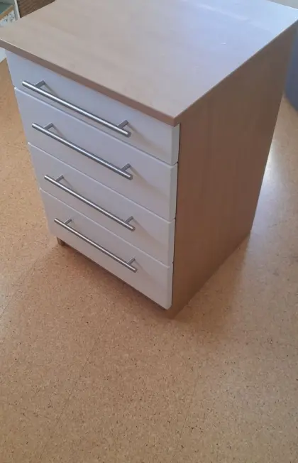 Rollkasten Büro