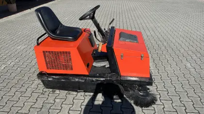 Aufsitz-Kehrmaschine Hako Jonas 1000V