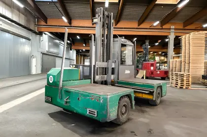 Jumbo el. Seitenstapler Holzbau Zimmerei Abbund