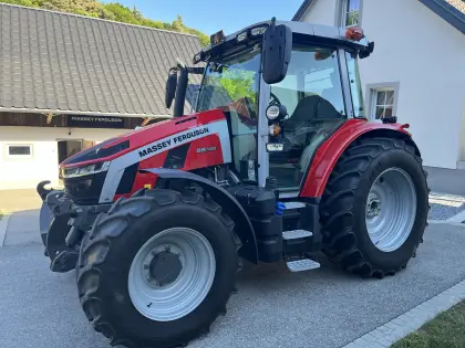 Massey Ferguson MF 5S 115 Dyna 4 Efficient